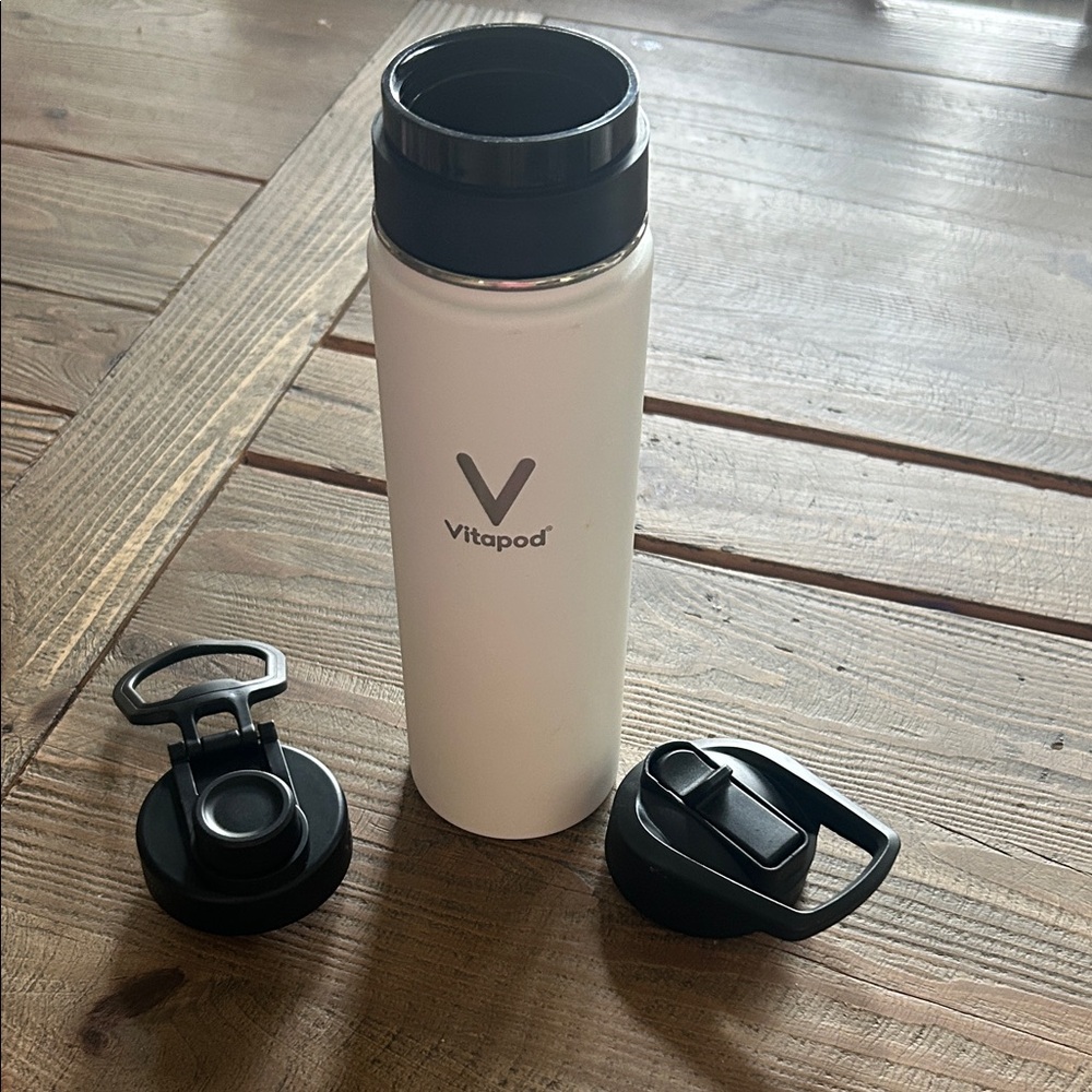 White Travel Mug with Black Lids